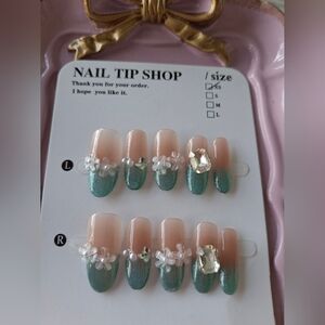 Green and Nude Press-On Nails Size XS Extra Small